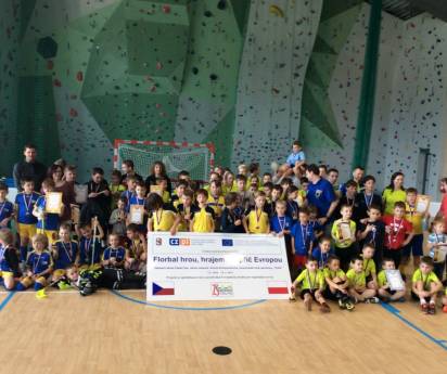 Čtvrtý florbalový turnaj v projektu „Florbal hrou, hrajeme napříč Evropou“